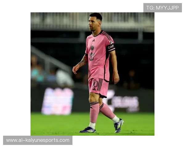 足球球星穿黑鞋的背后故事揭晓他为何钟情这款鞋的独特魅力